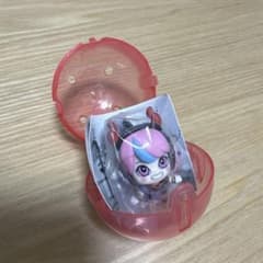 カプセルトイ Crazy Raccoon selly つまんでつなげてますこっとのサムネイル