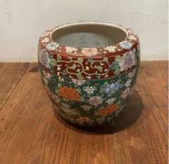 美品 陶器 火鉢 伊万里焼 十錦手 色絵 粉彩牡丹花蝶紋 鉢カバー 手