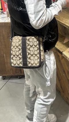 COACHショルダーバッグのサムネイル