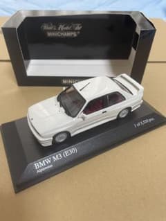 BMW M3 (E30) 1987 White 1/43 ミニカーのサムネイル