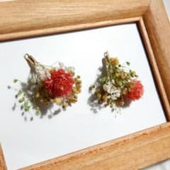 《10/31までお値下げ!!》#26ブーケイヤリング　【ピアス変更可】のサムネイル