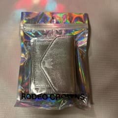 【新品】RODEO CROWNS 三つ折り財布 シルバー 合成皮革のサムネイル