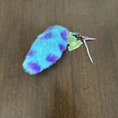 モンスターズインク サリー ファーチャーム キーホルダーのサムネイル