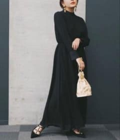 kaene パールボタン シフォンマキシワンピース　ドレスのサムネイル