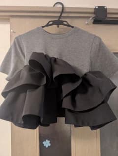 Bibiy. DORA PEPURAMU TEE　グレー 正規品 Bibiy. DORA PEPURAMU TEE グレー - メルカリ