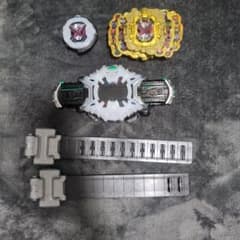 『仮面ライダージオウ』の変身ベルトとライドウォッチのセットです。のサムネイル