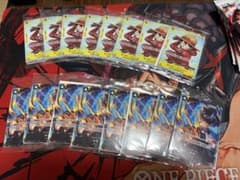 ワンピースカード マクドナルド プロモパックA・Bそれぞれ8パックずつ