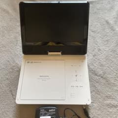 TOSHIBA 9V型 ポータブルDVDプレーヤー REGZA SD-P910Sのサムネイル