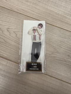 TXT ヨンジュン アクリルスタンドのサムネイル