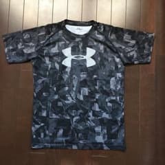 アンダーアーマー　半袖Tシャツ　160サイズのサムネイル