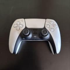 PS5 純正コントローラー　DualSenseのサムネイル