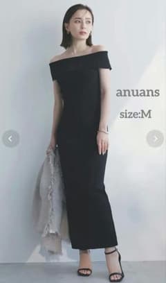 ☆新品タグ付き☆ anuans ムーンネック タイト ワンピース 黒 M 人気 ☆新品タグ付き☆ anuans ムーンネック タイト ワンピース 黒 M 人気
