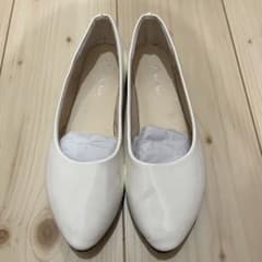 パンプス　白　ウェディング　結婚式のサムネイル