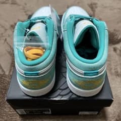 Nike Air Jordan 1 Low SE "New Emeraldのサムネイル