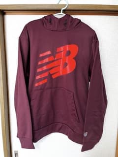 New Balance バーガンディ パーカーのサムネイル