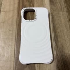 CASETIFY ホワイト　ウェーブシリコンケース 　iPhone17 ミニマルな美学が漂う新作ウェーブ シリコンケースが登場