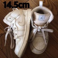 jordan スニーカーのサムネイル
