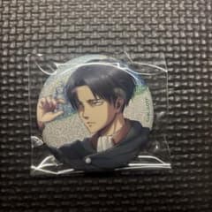 進撃の巨人 ラメキラカンバッジ 缶バッジ リヴァイ - メルカリ