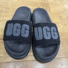 UGG 厚底サンダル ブラックのサムネイル