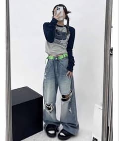 クロップド丈ナンバープリントラグランスリーブTシャツのサムネイル