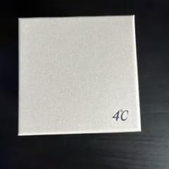 4℃ クリスタルガラス製 小物入れ ギフトボックス付き 中身無しのサムネイル