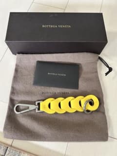 【新品未使用品】Bottega Veneta イエロー キーホルダーのサムネイル