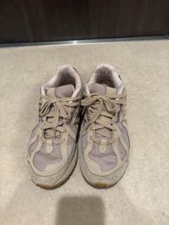 New Balance 1906R ベージュ スニーカーのサムネイル