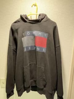 TOMMY JEANS パーカー　Lサイズのサムネイル