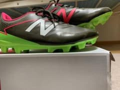 サッカーシューズ　New Balanceのサムネイル