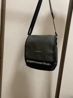 ディスイズネバーザット　ショルダーバックのサムネイル
