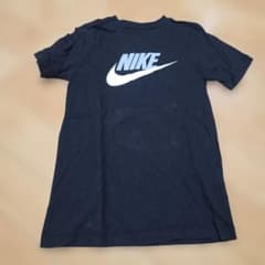 NIKE The Nike Tee Tシャツ ブラック Mサイズのサムネイル