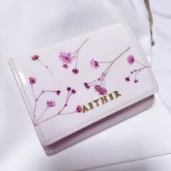エーテル AETHER ジプソフィア 三つ折り財布 押し花 かすみ草 - メルカリ