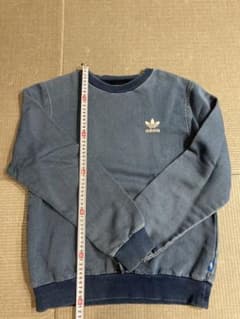 adidas オリジナル　トレーナーのサムネイル