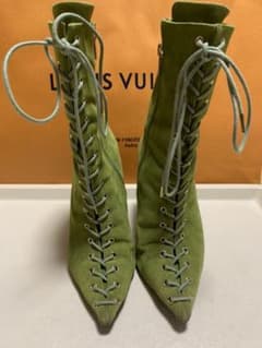 yelloのサムネイル