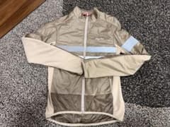 Rapha ブルベインサレーテッドジャケット Mサイズのサムネイル