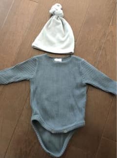 お値下げ⭐︎MONBEBE ロンパース60 新生児用帽子のサムネイル