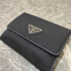 PRADA プラダ ナイロン 二つ折り財布 ブラックのサムネイル