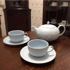 【ビアンカ様専用】LADUREE ティーカップ&ソーサー&ポットのサムネイル
