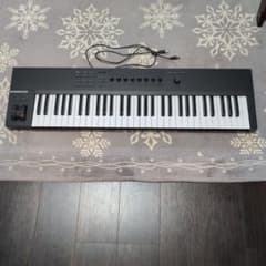 KOMPLETE KONTROL A61　トランスファーID付き KOMPLETE KONTROL A61 トランスファーID付き - メルカリ