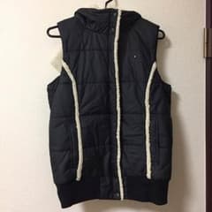 11/19まで NIKE ダウンベストのサムネイル