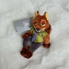 新品未使用♡ディズニーストア　ズートピアプラッシュキーチェーンニック &ジュディ ディズニーストア ズートピア ジュディ プラッシュキーチェーン - メルカリ