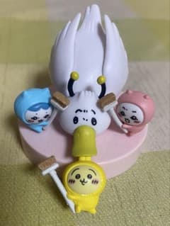 ちいかわ 討伐シーン フィギュア でかい鳥 ガチャガチャのサムネイル