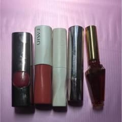 【年末まで値下げ中】口紅セットのサムネイル