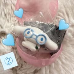めがねっこちゃんフィギュア シナモロール シナモン サンリオ カプセルトイのサムネイル