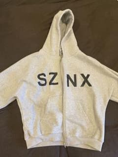限定デザイン】KANYE SZNX × CHINA ジップアップパーカー - メルカリ