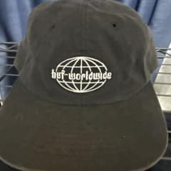 HUF ブラックキャップ 地球儀ロゴのサムネイル