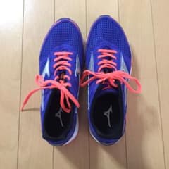 アシックス ランニングシューズのサムネイル