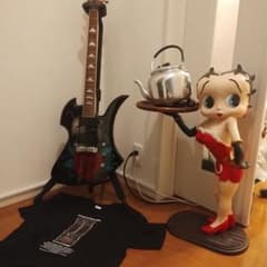 入手困難➠ X JAPAN xjapan hide＆スカルギターモデルTシャツ - メルカリ