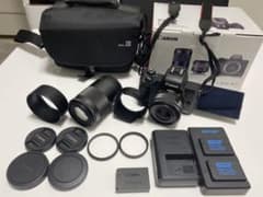 Canon EOS KISS M Wズームキット BKのサムネイル