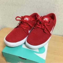 NIKE SB スニーカーのサムネイル